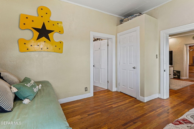 1624 Vinton Rd, Anthony, NM 88021 - bedroom featuring hardwood / wood-style floors and ornamental molding
