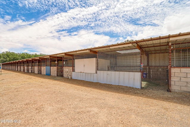 1624 Vinton Rd, Anthony, NM 88021 - view of horse barn