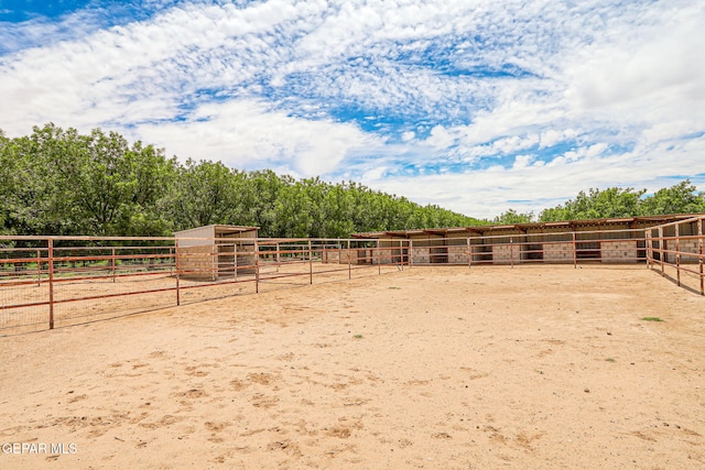 1624 Vinton Rd, Anthony, NM 88021 - view of yard featuring an exterior structure, an outbuilding, and a view of countryside