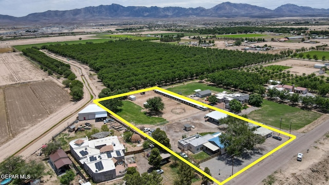 1624 Vinton Rd, Anthony, NM 88021 - overview of rural landscape featuring large plots for crops and property parcel outlined