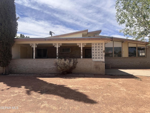 5204 Antonio Ave, El Paso, TX 79924 - back of property featuring brick siding