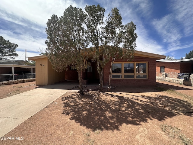5210 Antonio Ave, El Paso, TX 79924 - photo 2