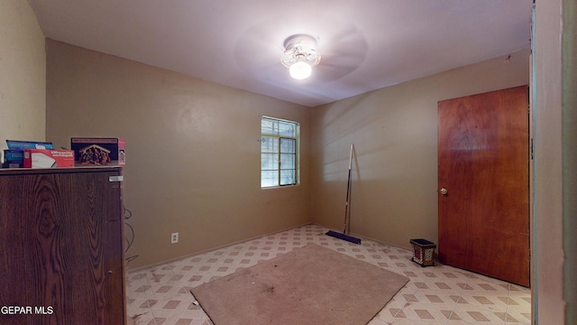 1124 Hunter Dr, El Paso, TX 79915 - photo 19
