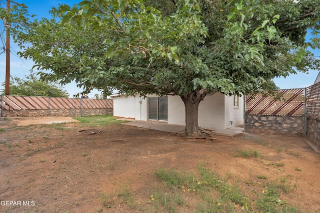 10113 Shenandoah St, El Paso, TX 79924 - view of fenced backyard