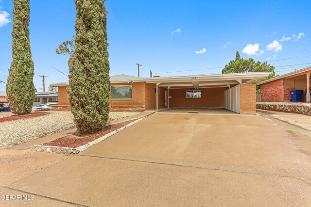 309 Clairemont Rd, El Paso, TX 79912 - photo 3