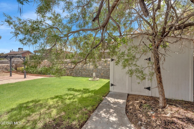 4328 Loma Alegre Dr, El Paso, TX 79934 - view of green lawn