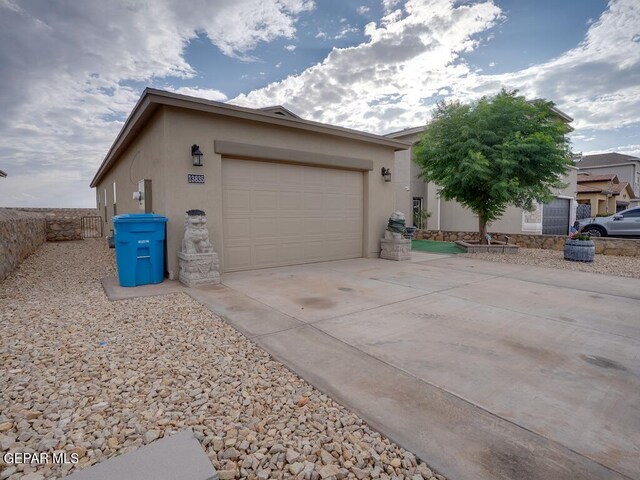 13835 Alamito Creek Ave, Clint, TX 79836 - photo 2