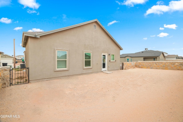 1060 Summer Rain St, Horizon City, TX 79928 - photo 27