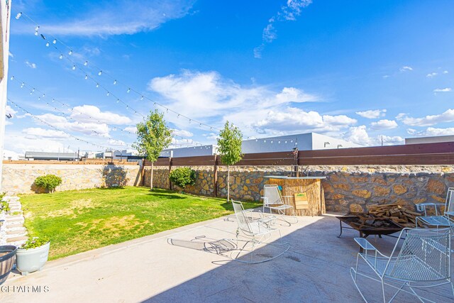 13010 Aberdare Dr, El Paso, TX 79928 - fenced backyard featuring a patio area