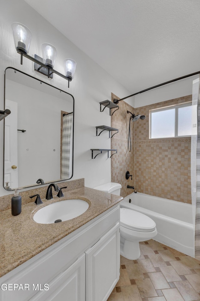 1121 Regal Ridge Dr, El Paso, TX 79912 - bathroom with shower / bath combination and vanity