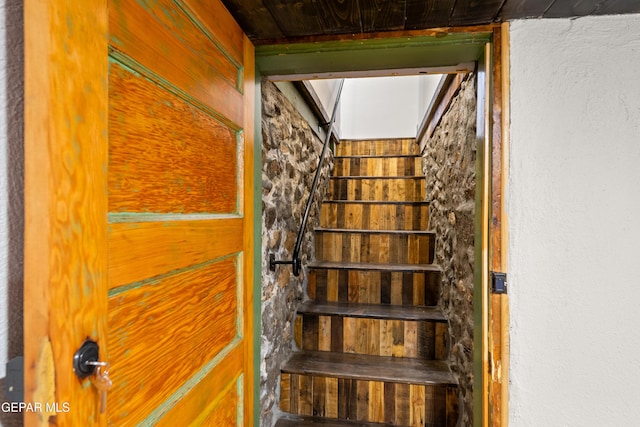 1531 E Rio Grande Ave, El Paso, TX 79902 - view of staircase