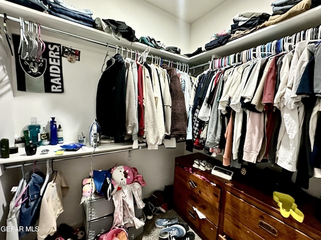 7780 Enchanted Park Dr, El Paso, TX 79911 - view of walk in closet