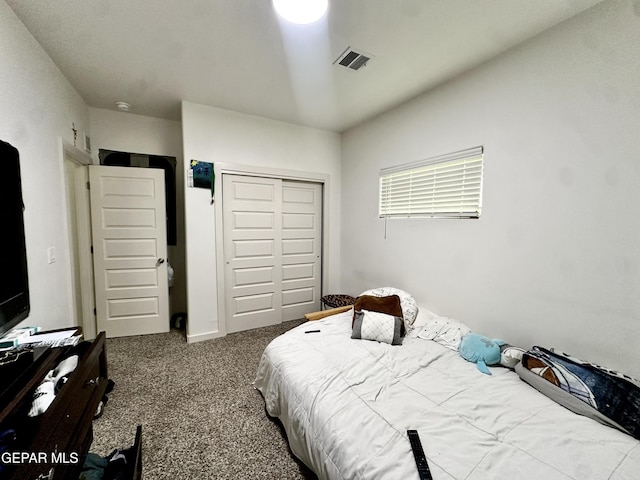 7780 Enchanted Park Dr, El Paso, TX 79911 - carpeted bedroom featuring a closet