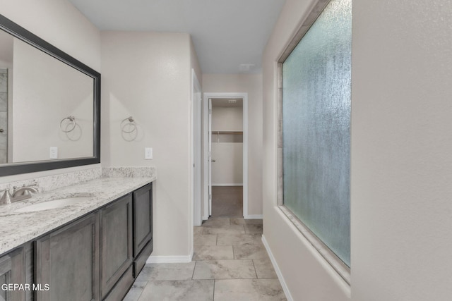 541 Sunset Valley Ave, Socorro, TX 79927 - full bath featuring vanity and a spacious closet