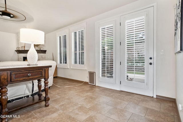 7317 Kiowa Creek Dr, El Paso, TX 79911 - foyer featuring baseboards