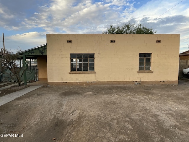 320 Edith Dr, El Paso, TX 79915 - view of side of property featuring crawl space