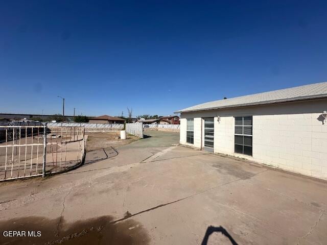 7190 Fatima Ave, El Paso, TX 79915 - view of patio / terrace
