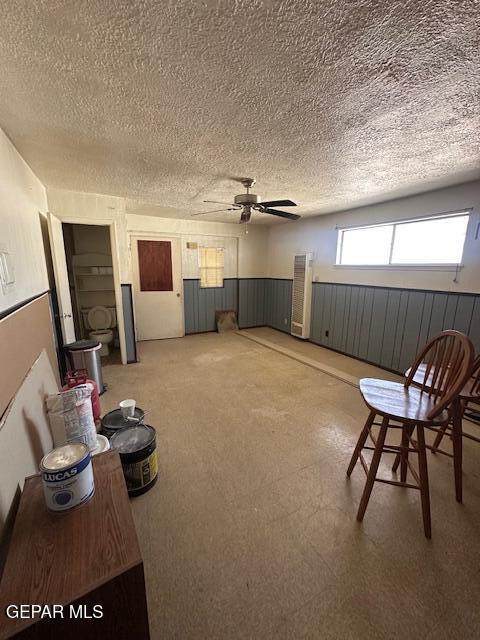 7190 Fatima Ave, El Paso, TX 79915 - unfurnished room featuring a textured ceiling and a ceiling fan