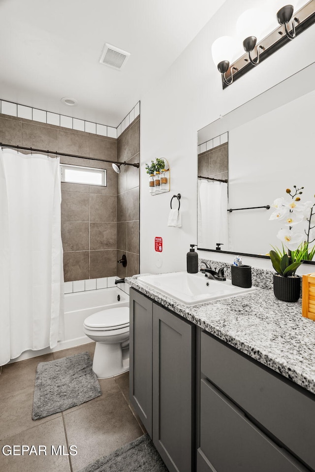 13699 Kathys Ct, El Paso, TX 79928 - bathroom with vanity, shower / tub combo, and tile patterned flooring