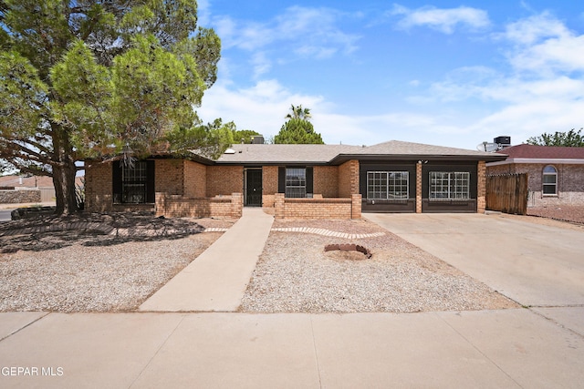 2601 Anise Dr, El Paso, TX 79936 - photo 1