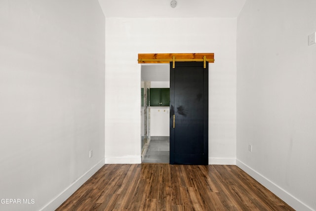 721 Mesita Dr, El Paso, TX 79902 - unfurnished room with dark wood-style flooring