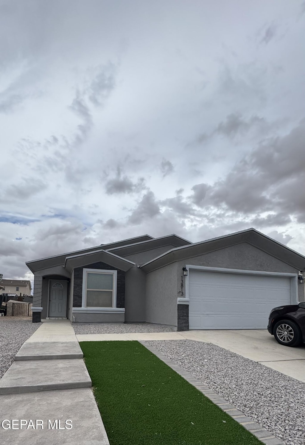13813 Flora Vista Ave, Horizon City, TX 79928 - photo 1