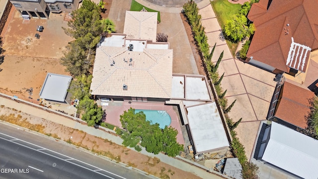 2072 Pueblo Nuevo Cir, El Paso, TX 79936 - aerial view of a pool area