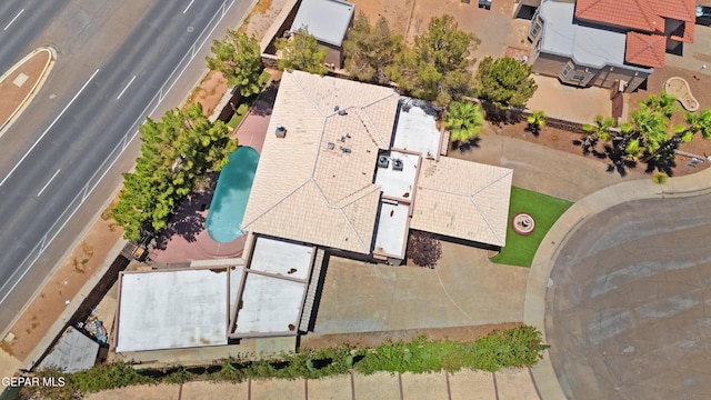 2072 Pueblo Nuevo Cir, El Paso, TX 79936 - bird's eye view of a pool