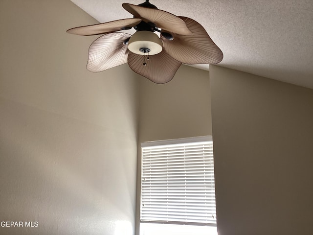 683 Juan Munoz Ct, El Paso, TX 79932 - detailed view of a ceiling fan and a textured ceiling