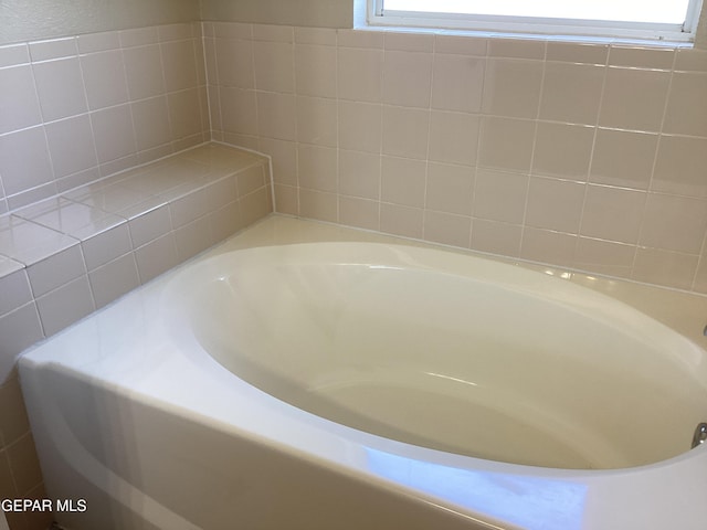 683 Juan Munoz Ct, El Paso, TX 79932 - bathroom with a bath
