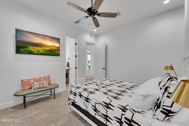 1042 Castillo Ct, El Paso, TX 79932 - bedroom featuring recessed lighting, light wood-type flooring, and ceiling fan