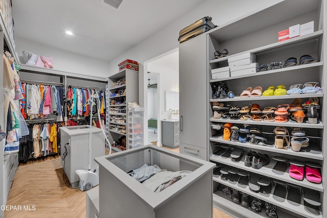 1042 Castillo Ct, El Paso, TX 79932 - view of walk in closet