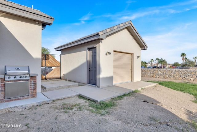 1042 Castillo Ct, El Paso, TX 79932 - view of garage