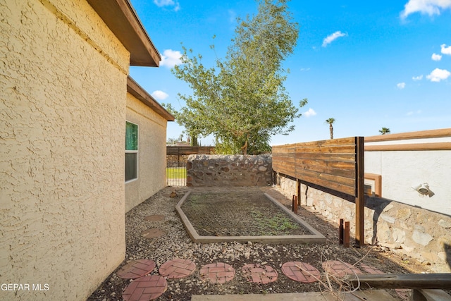 6604 Camino Fuente Dr, El Paso, TX 79912 - view of yard