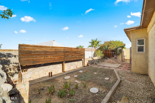 6604 Camino Fuente Dr, El Paso, TX 79912 - view of fenced backyard