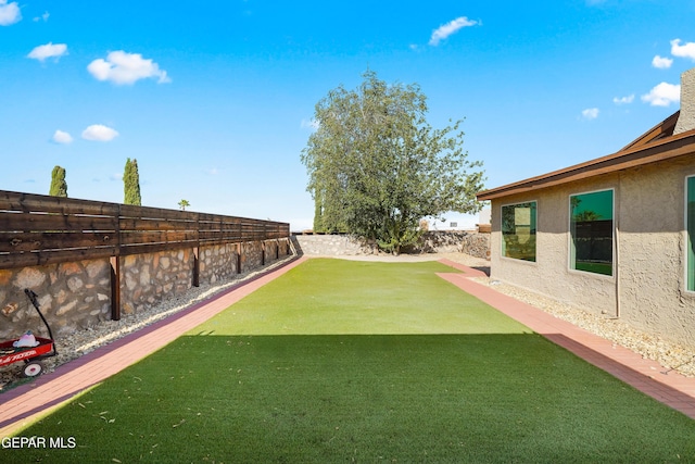 6604 Camino Fuente Dr, El Paso, TX 79912 - view of fenced backyard