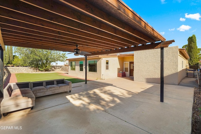 6604 Camino Fuente Dr, El Paso, TX 79912 - fenced backyard featuring a patio area and a ceiling fan