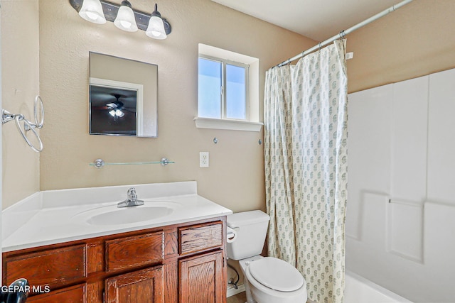 13344 Jonathan Elias Ct, El Paso, TX 79938 - bathroom with vanity and shower / bathtub combination with curtain