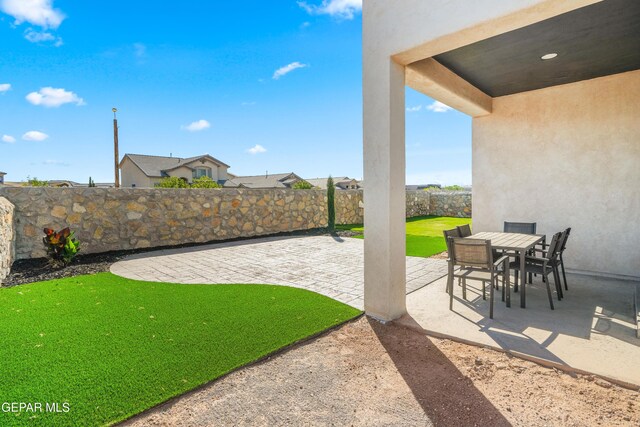 874 Harpendem Dr, El Paso, TX 79928 - photo 35