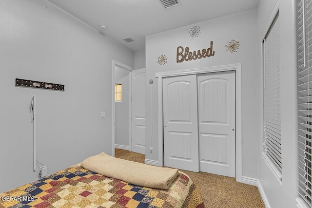 991 Hull St, El Paso, TX 79928 - bedroom with a closet and carpet floors