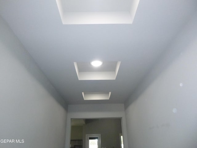 929 Pecos River Dr, El Paso, TX 79932 - detailed view of a tray ceiling