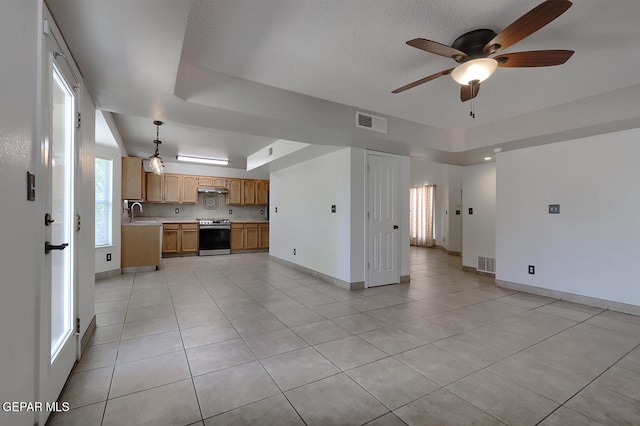 725 Vern Butler Dr, El Paso, TX 79932 - photo 17