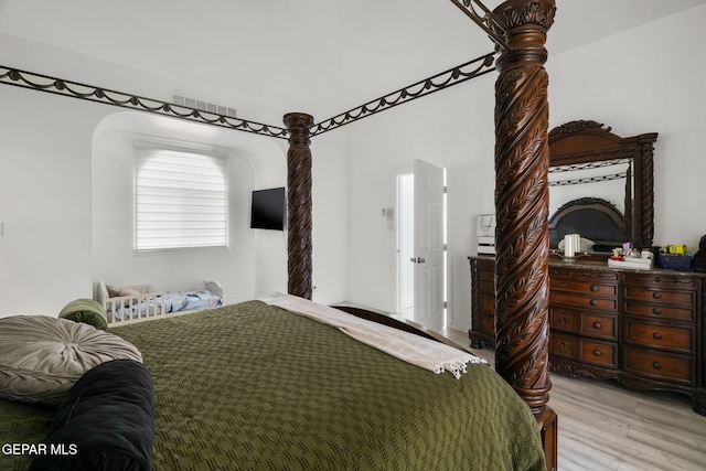 12247 Chisholm Pass Dr, El Paso, TX 79936 - bedroom featuring light wood-style floors