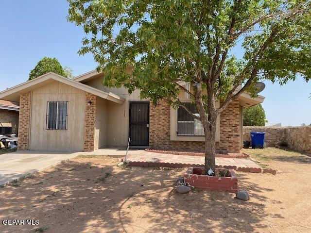 6708 Stone Ct, El Paso, TX 79924 - photo 1