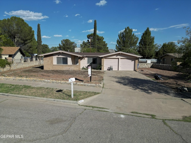 4401 Redwing Way, El Paso, TX 79922 - photo 1