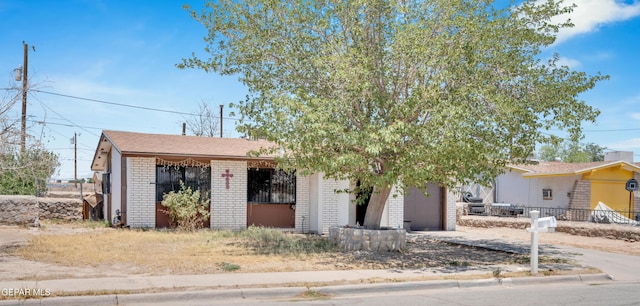 7917 Campo Verde Ln, El Paso, TX 79915 - photo 2