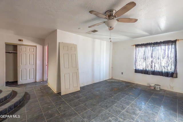 340 Valle Del Centro Dr, El Paso, TX 79927 - photo 4