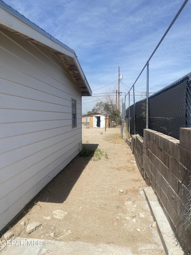 1017 Gloria St, El Paso, TX 79907 - photo 3