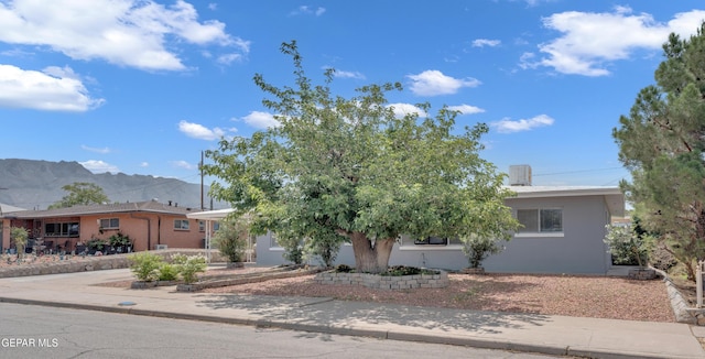 6004 Isabella Dr, El Paso, TX 79912 - photo 2
