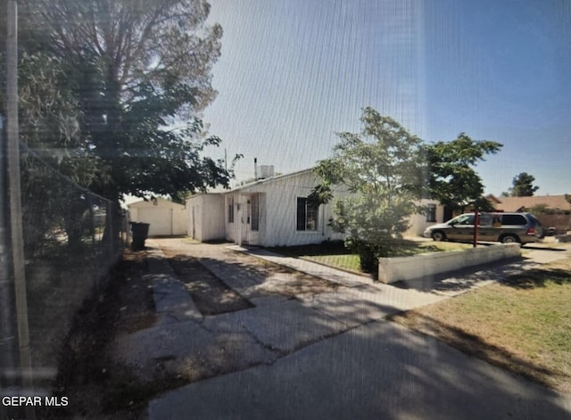 416 5th St, Anthony, TX 79821 - photo 1